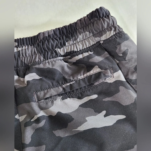 || ATHLETA GIRL || Camouflage athletic shorts - Picture 5 of 6